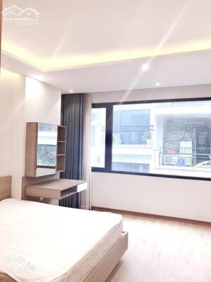 Cho thuê căn hộ 1PN rộng 40m2 tại Trúc Bạch, Ba Đình, đầy đủ nội thất