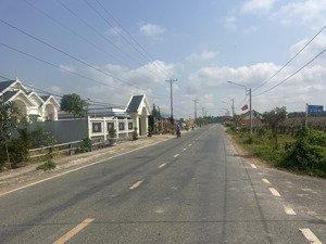 bán đất tại đan, 590 triệu, 137m2, mặt tiền 5m. đường võ văn nhường. tân trụ, long an.