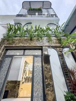 xách vali vào ở ngay. nhà phố hiện đại 1041/80 trần xuân soạn, p.tân hưng quận 7 - cạnh himlam.