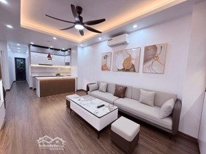 bán căn hộ tòa b6a nguyễn chánh, nam trung yên, 70m2, 5 tỷ, 2 ngủ, 2 vs, sổ đỏ cc, full nội thất.