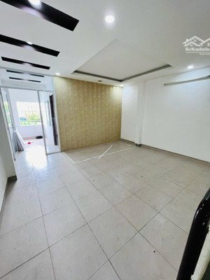 bán nhà đường 7m5 lý nhân tông gần đh ngoại ngữ. lh tuyết