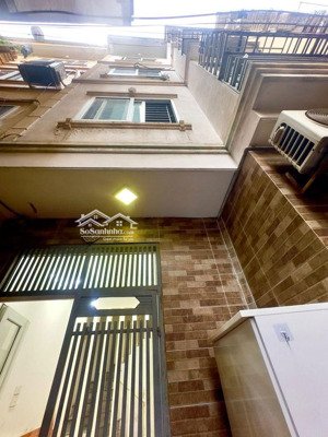 bán nhà tt ba đình dt 40m 4t giá chỉ 7.9 tỷ nhà dân xây full tiện ích sổ vuông nở hậu