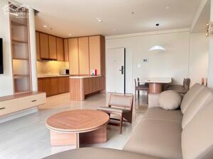 Cho thuê CHCC Green Valley, DT 120m2, thiết kế 3 phòng ngủ, 2 toilet, nội thất đầy đủ, giá thuê 35 triệu/tháng