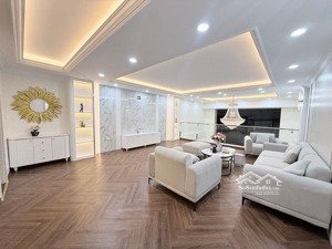 hơn 12 tỷ bạn sở hữu ngay 1 căn nhà dt 52m hội tụ đủ 6đẹp: hiếm -vị trí -thông số -giá-nội thất-ply