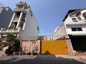 chính chủ cần bán gấp lô đất ngang 5m, hẻm nhựa 8m lê văn qưới, thổ cư 100%. giá: 8.75 tỷ.