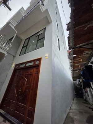 siêu phẩm nhà 6 tầng thang máy 43.2m2 10m oto tránh- ngõ thông-không qh- phúc lợi, long biên