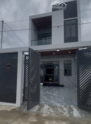 nhà thị trấn diên khánh 2ty350tr
cách chợ 150m ô tô thoải mái cách biển nha trang 18p đi xe