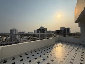 bán penthouse park view - phú mỹ hưng, nhà mới 100% , view pháo hoa và sông. lh: o9o6 772 5o8