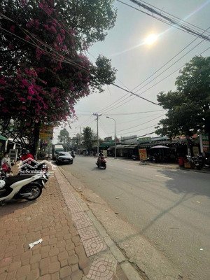 nhà 2 tầng, hẻm an ninh, gần kdc nam long, 50m ra đg trần trọng cung, 52m2, ngang 5m, giá hơn 5 tỷ