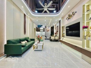 lên sóng siêu phầm thiết kế siêu đẹp ngay trung tâm p11- gò vấp. trệt 3 lầu có phòng ngủ full sàn