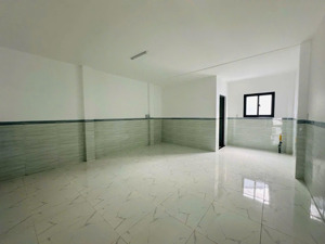 cho thuê nhà 1 trệt 2 lầu mới kdc hưng phú 1 lộ giới 30m thông ra ql1a thuận tiện vp công ty