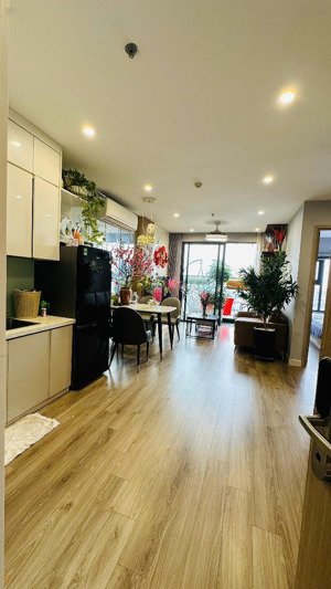 căn hộ 2n1 diện tích 55 m tầng chung giá tốt