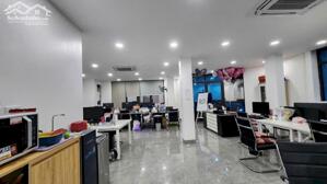 BÁN BIỆT THỰ NGÕ 214 NGUYỄN XIỂN, 158M2X 5 TẦNG THANG MÁY, LÔ GÓC, VỈA HÈ Ô TÔ TRÁNH