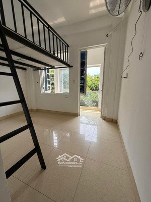 phòng trọ có ban công thoáng mát gần aeon tân phú, đại học văn hiến công thương kcn tan binh