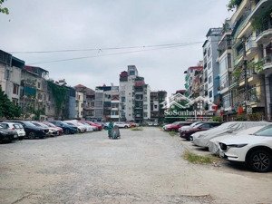 lô góc 65m2 - đối diện bến xe gia lâm - kinh doanh cực đỉnh.