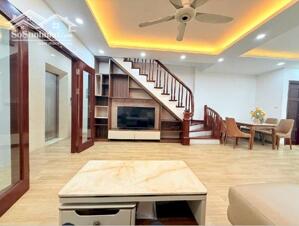 Đầu mặt phố Phùng Hưng - VP3 - Gần phố - Ô tô tránh 10 - Nội thất cao cấp - Vào ở ngay - 12,2 tỷ - 0353366669