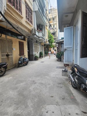 siêu rẻ, chính chủ gửi bán nhà cấp 4, ngay cạnh đại học mỏ địa chất, sẵn ở, hoặc cho thuê...