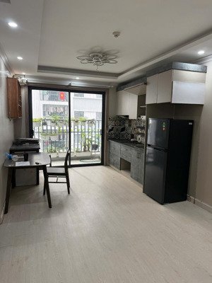 chính chủ cho thuê căn hộ 3pn 2wc chỉ cần xách vali về ở