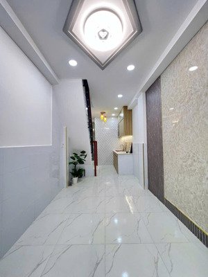 bán nhà nguyễn văn luông 3 tầng btct mới đẹp xách vali vào ở ngay chỉ 2.86 tỷ