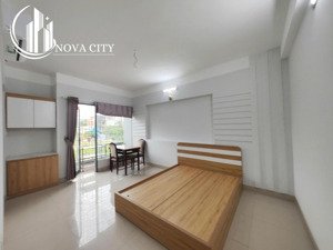 mới trống phòng mới đẹp thoáng y hình, có ban công, full nội thất