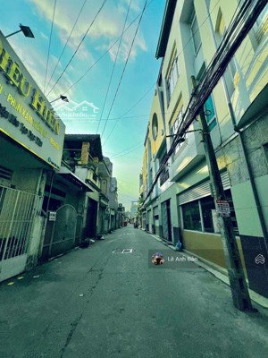 (đường 2 xe hơi) - nhà lầu 2 phòng ngủ, 1 sẹc phan đình phùng, quang vinh, trấn biên mới, biên hoà