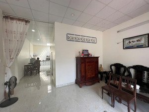 chính chủ cần bán nhà chuyển vào sài gòn