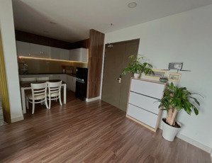 cho thuê căn hộ full nội thất 62m2 2pn 2wc nhà mới tinh thoáng mát có suất đậu ô tô