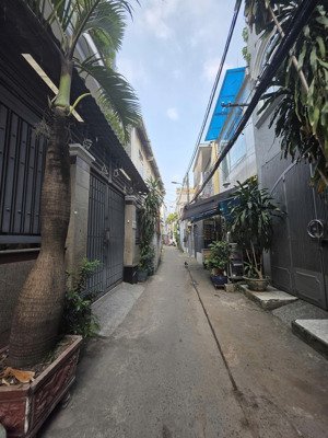 tân bình cmt8 nối dài, 61m ngang 6m chỉ 6,8tỷ