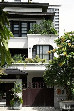 bán nhà gấp đường nguyễn trãi quận 5 - 8x16m 5 tầng ô tô vào nhà giá cực tốt ( bán 19 tỷ)