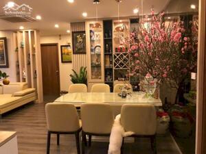 Nhà em cho thuê căn hộ 105m2, 3PN view hồ Tây full đẹp giá 19tr tòa Hòa Bình green LH 0888486262.