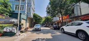 siêu vip tòa văn phòng dương khuê cầu giấy dòng tiền 1.8 tỷ/năm phố dương khuê
diện