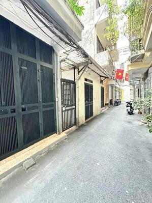 Bán đất Cầu Giấy,Hoàng Quốc Việt 80m2 x mặt tiền 5m, Ô tô qua nhà, giá 21,6 tỷ