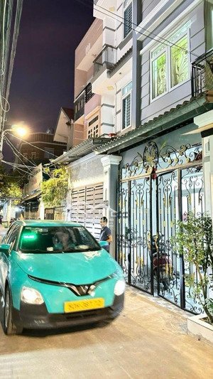 bán nhà đẹp hẻm xe hơi quận 7 vào ở ngay
