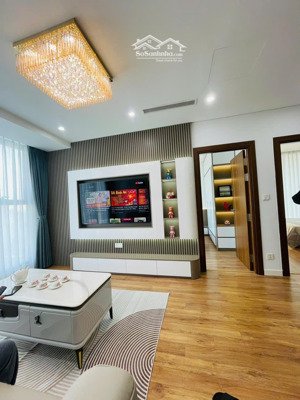 chính chủ bán căn 2 ngủ 73m2 tại the legend tower tòa a ban công đông nam, full nội thất, sổ đỏ