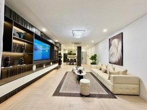 chính chủ bán căn hộ tại thanh xuân complex. 122m2, 3 ngủ full đồ, ban công đông bắc, sổ đỏ.