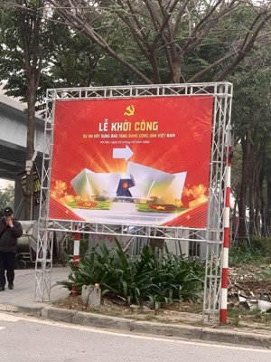 mặt phố trần cung - ô tô tránh - cách 30m ra trục chính quy hoạch nối vào starlake