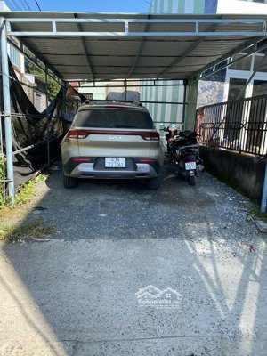 bán đất hai mặt tiền đường bê tông ô tô tránh nhau