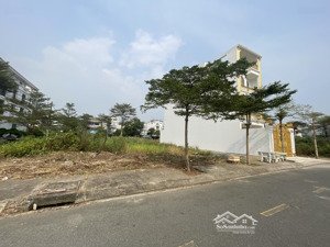 một cặp đối diện trường học kdc phú lợi - dt 120m2/ nền - không có cặp thứ 2