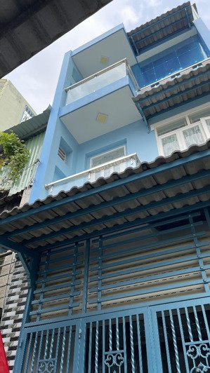 công viên hồ trái tim - nhà 3 tầng 56m2- 4pn chỉ 5,0x tỷ - chợ bình thành