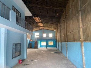 chính chủ cho thuê nhà xưởng 1/ ql1a thạnh xuân q12. dt: 380m