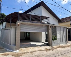 bán nhà căn góc 2 mặt tiền vĩnh trung gần chợ, đối diện trường mầm non ngay 23/10 giá tốt