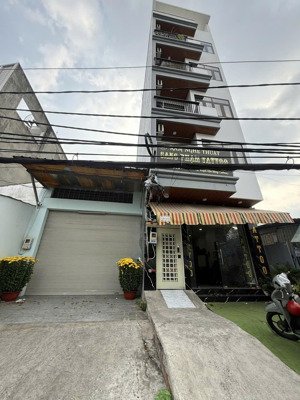 bán nhà mặt tiền đường sinco . bình tân .nhà cấp 4 124m2 , 5x25 chỉ 8.9 tỷ