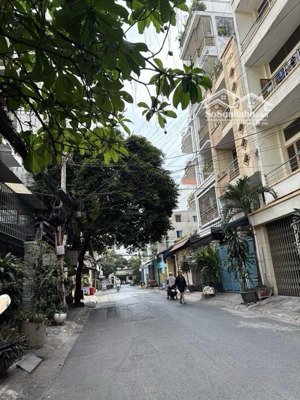 bán nhà hẻm xe hơi 6m - cách mạng tháng 8 quận 10 - dt4x16 - 3 tầng dòng tiền - giá chỉ 9,5 tỷ tl