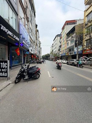 bán nhà mặt phố trung phụng 110m2,9tầng thang máy, mt 6.5m, giá 88 tỷ- dòng tiền 2 tỷ/1năm đống đa