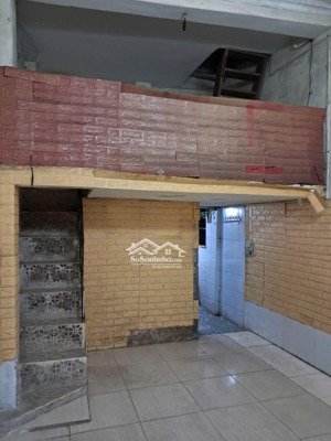 cho thuê nr 2 tầng cũ tại tây sơn, 40m2, tại tt thành phố giao thông tuận tiện 5tr/tháng 