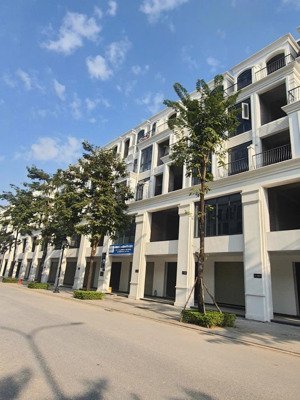 bán liền kề 5 tầng khu anh quốc dự án hinode royal park. dt 100m2, giá 18,4 tỷ. lh: 
