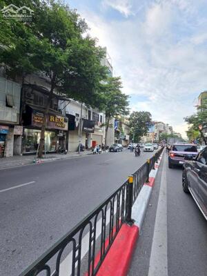 CẦN BÁN GẤP NHÀ CHÍNH CHUT PHỐ TÔN ĐỨC THẮNG ĐỐNG ĐA 45M 5 TẦNG LÔ GÓC OTO KINH DOANH