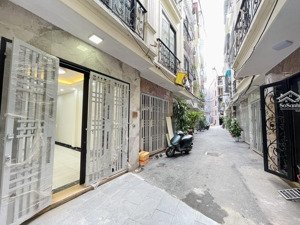 nhà đẹp ngọc thụy-40m 4 tầng-ô tô lùi cửa-4 ngủ hơn 6 tỷ