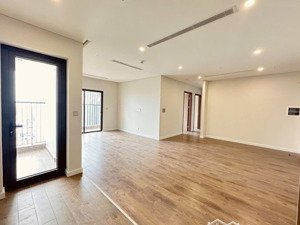 bán căn 2pn (80m2) giá 8tỉ, có sổ, có lot xe, nhà mới đẹp - lh: o 9 6 9 8 3 8 7 8 8