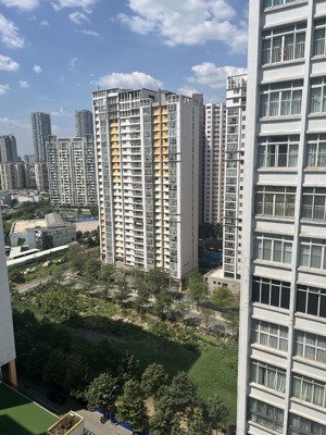 căn hộ căn góc 102m 2pn | tầng cao | full nội thất | hướng đông nam mát mẻ